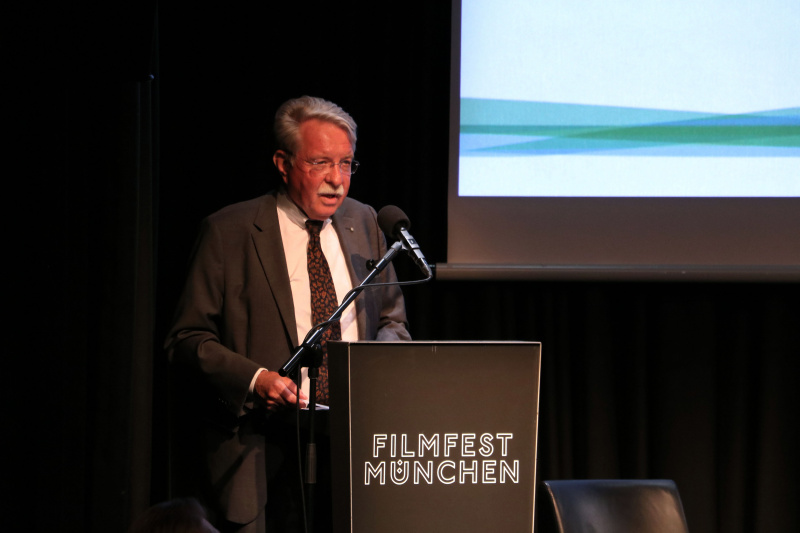 Als Vorsitzender der CSU-Filmkommission eröffnete und moderierte Dr. Otmar Bernhard das diesjährige Filmgespräch. Daneben präsentierte er zu Beginn der Veranstaltung den neuen Imagefilm der CSU-Fraktion. 