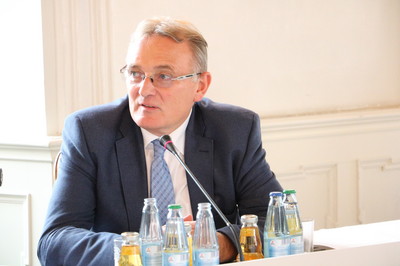 Berthold Rüth, Vorsitzender der Enquête-Kommission "Gleichwertige Lebensverhältnisse in ganz Bayern".