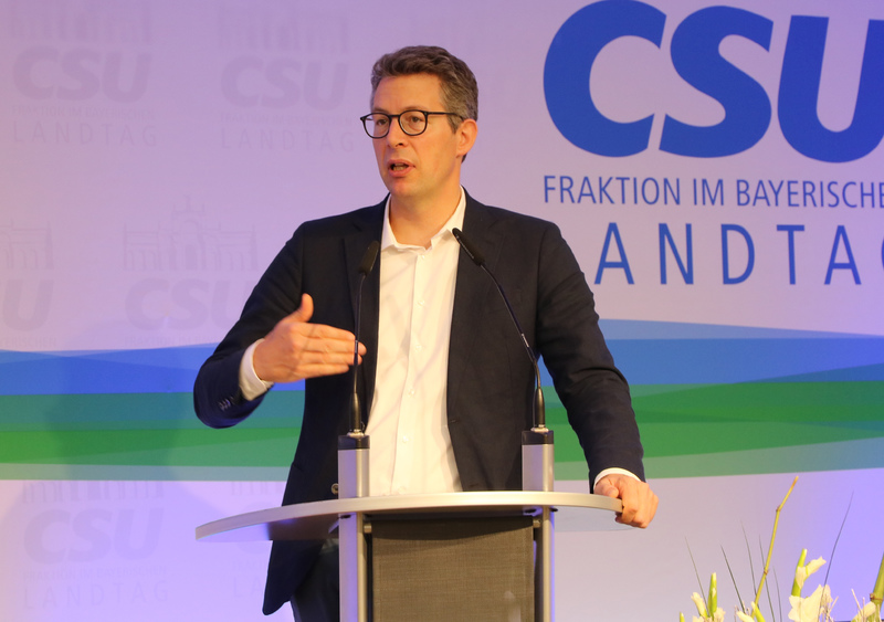 MDL und CSU-Generalsekretär Markus Blume bei seinem Bericht zur Parteireform und zum Sachstand im Kommunalwahlkampf. (Foto: CSU-Fraktion)