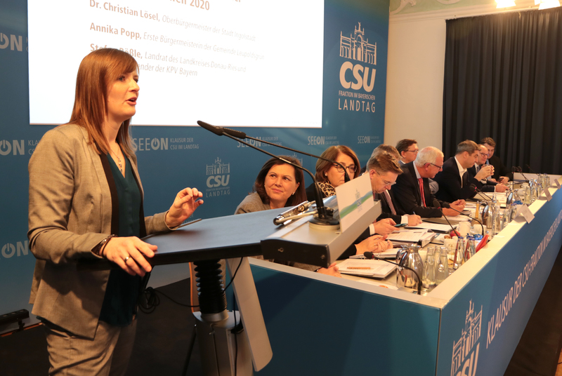 Annika Popp, mit 27 Jahren im Jahr 2014 als jüngste Oberbürgermeisterin Bayerns für die Gemeinde Leupoldsgrün gewählt. Foto: CSU-Fraktion