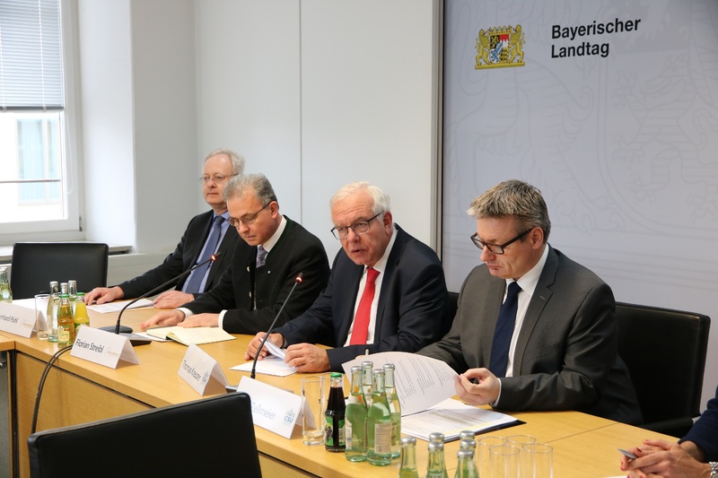 Pressekonferenz der Koalitionsfraktionen CSU und Freie Wähler zu den gemeinsamen Fraktionsinitiativen für den Nachtragshaushalt 2019/2020