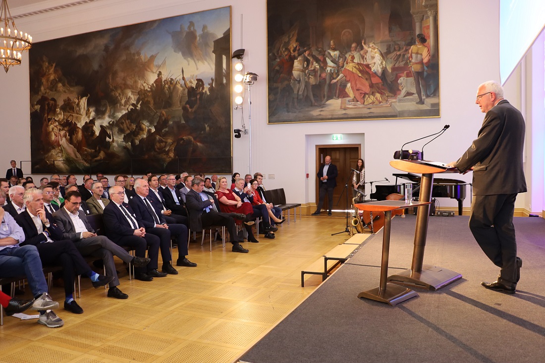 Fraktionschef Thomas Kreuzer bei seiner Begrung